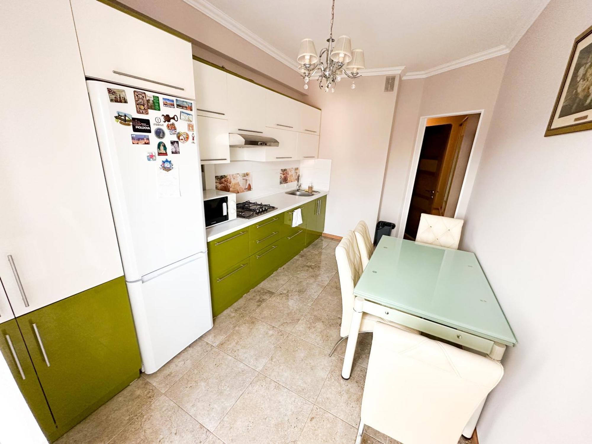 Bright & Quiet 2Room Apartment In City Center تشيسيناو المظهر الخارجي الصورة